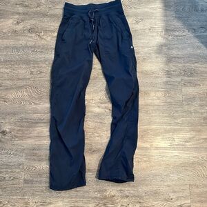 Lululemon women’s dance pants size 2 Navy